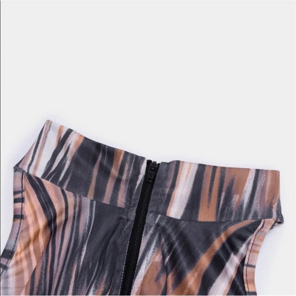 Fashion halter neck with zipper jumpsuit - Picture 4 of 5